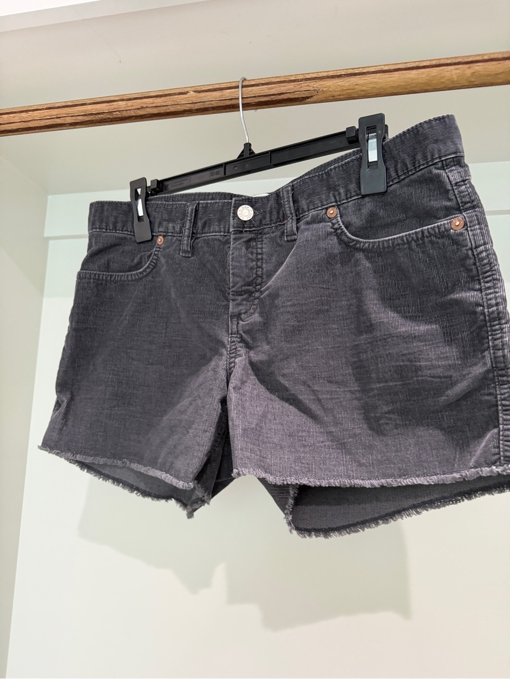 GAP Women's Frayed Hem Shorts - Charcoal